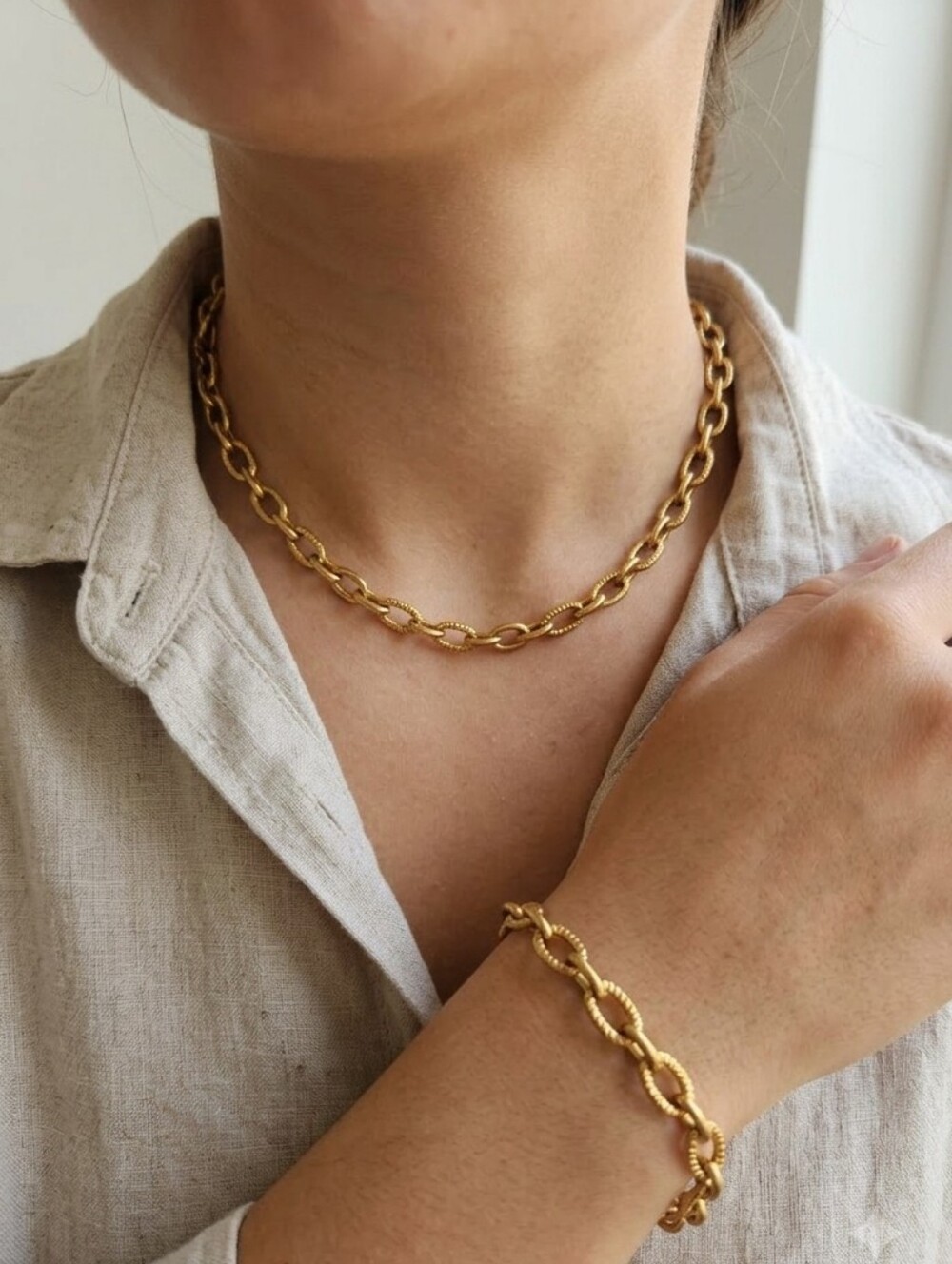 Gold Chunky Chain Necklace and Bracelet Set Textured Oval Links Jewelry Set
